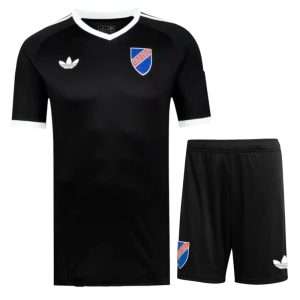 Colo Colo 2025/26 Anniversary Black Jersey - Kids Kit - Front View