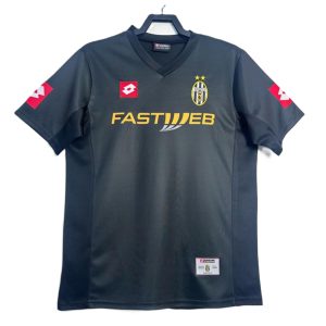Juventus 01/02 Away Jersey - Retro Version