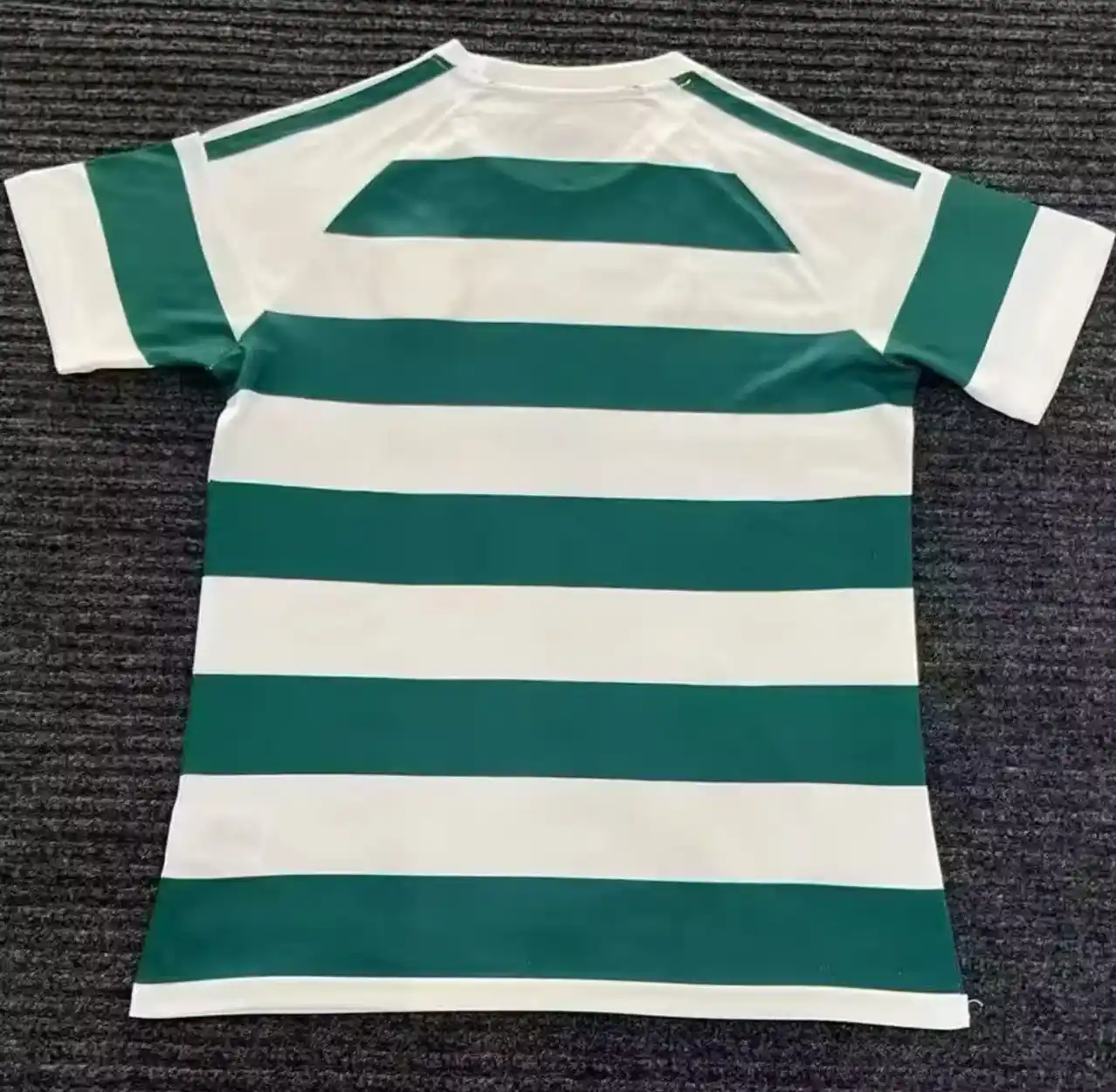 Celtic F.C. 26/27 Home Jersey - Fan Version - Image 4