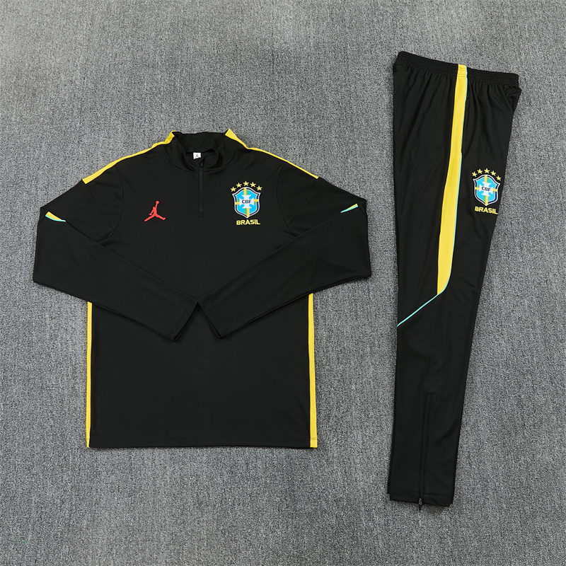 Brazil 26/27 Half-zip Black-Yellow Training Kit - Image 2