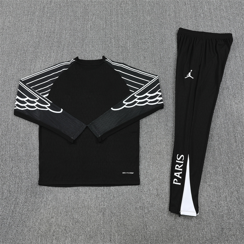 Paris Saint-Germain (PSG) 25/26 Half-zip Jordan Black Type-1 Training Kit - Image 3