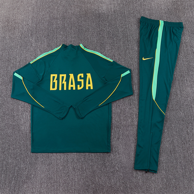 Brazil 26/27 Half-zip Dark Green Training Kit - Image 3