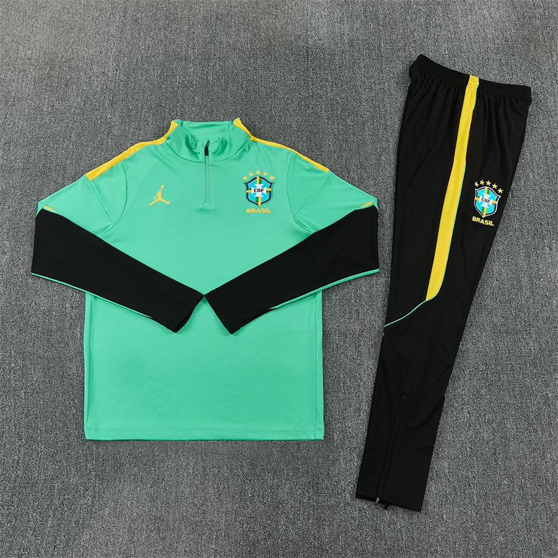 Brazil 26/27 Half-zip Green Training Kit - Image 2