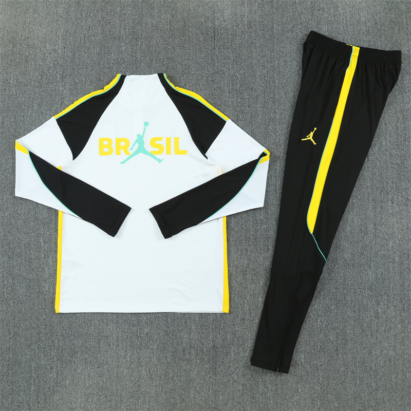 Brazil 26/27 Half-zip White Training Kit - Image 3