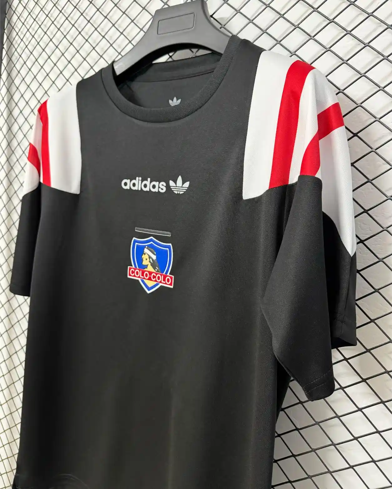 Colo Colo 26/27 EQT Black Jersey - Fan Version - Image 3