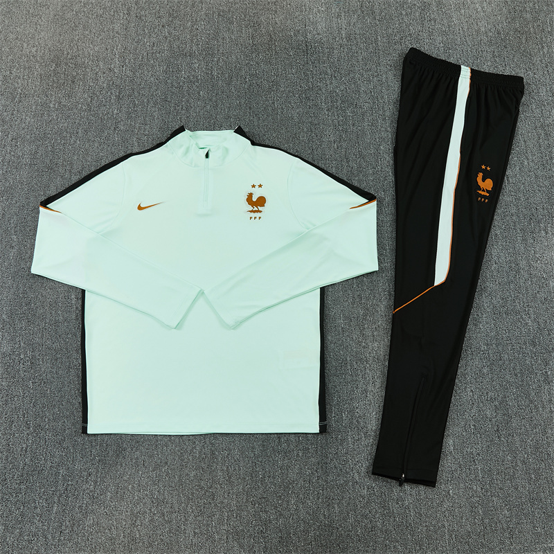 France 26/27 Half-zip Green Training Kit - Image 2