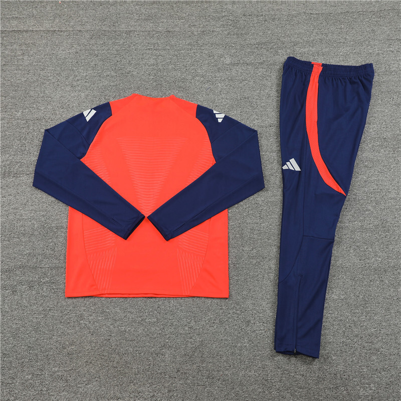 Manchester United 24/25 Half-zip Orange Player Version Training Kit - Image 3