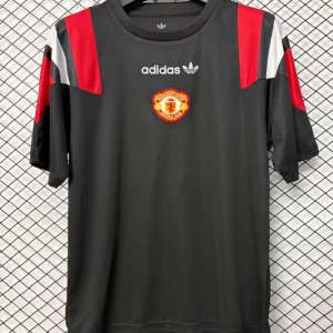 Manchester United 26/27 EQT Black Jersey - Fan Version
