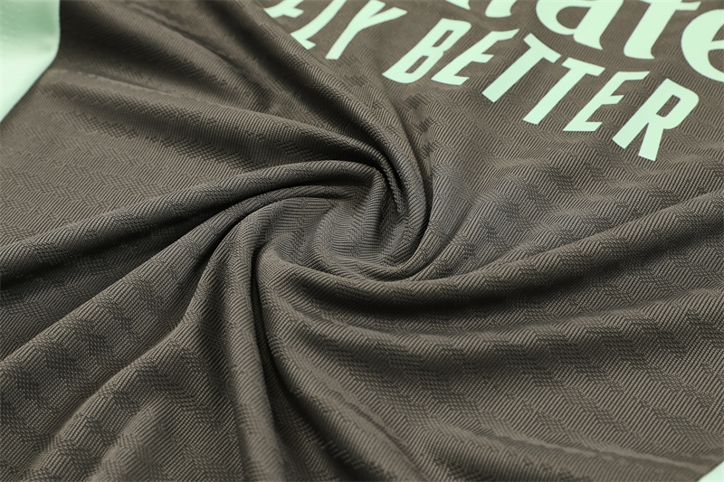 Real Madrid 25/26 Half-zip Gray Player Version Training Kit - Image 4